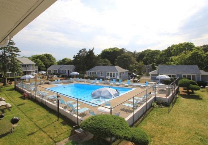 Village Green Motel Yarmouth Port Exterior foto